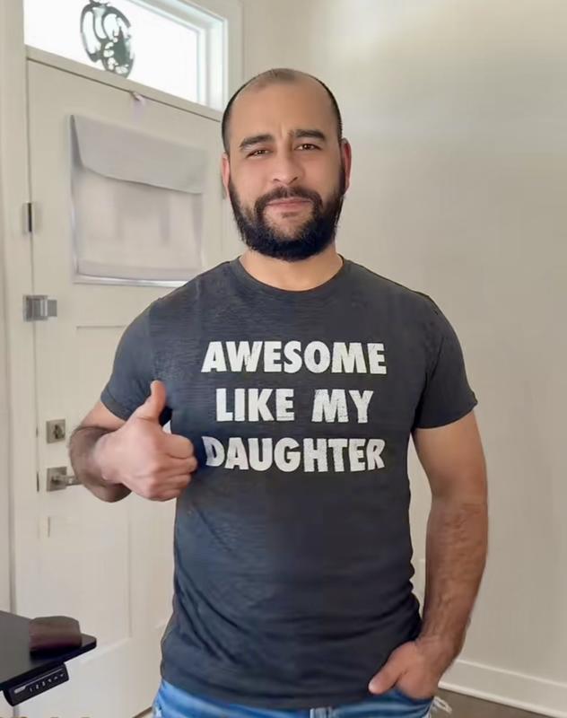 Mens Awesome Like My Daughter T Shirt Funny Fathers Day Awesome Dad Graphic Tee Mens Funny T Shirts Cool Tees Soft Stylish Casual Menswear Dad Joke Apparel for Men Novelty Tees for Guys Black