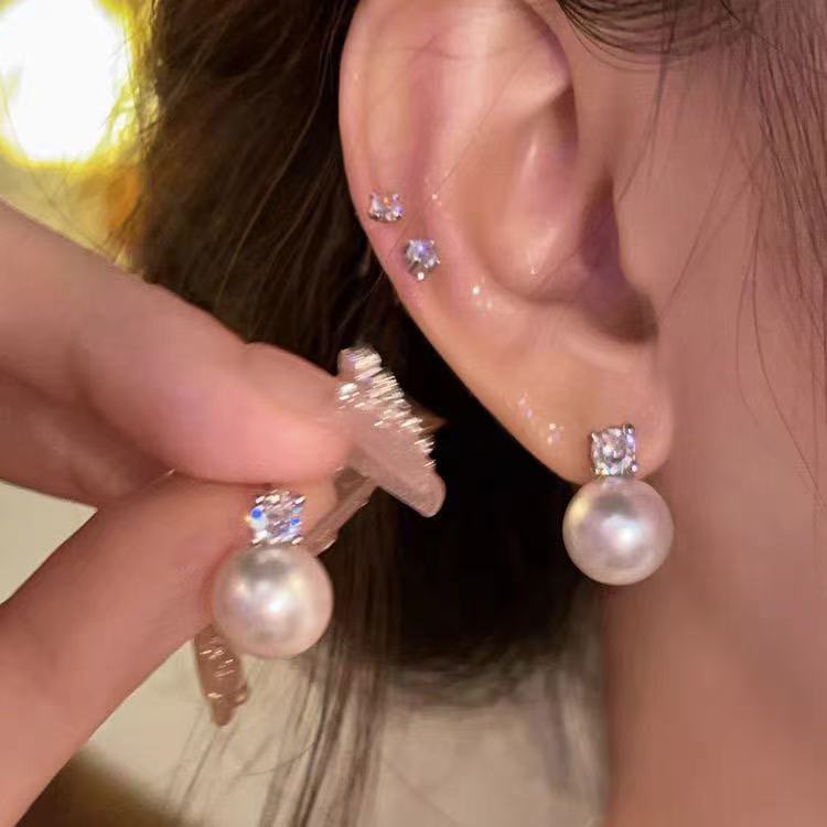 Silver 10-12mm Classic Pearl Stud Earrings with Diamond-like Sparkling Zircon