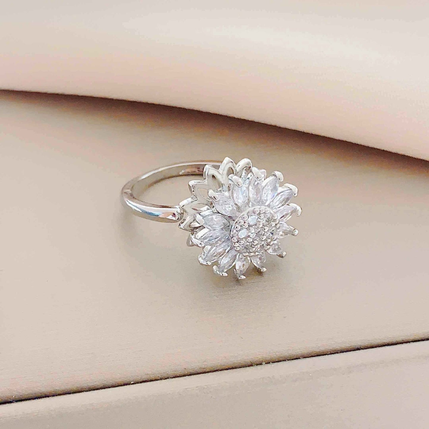 Women's Gold and Silver Spinning Sunflower Open Ring โ Stress Relief and Relaxing Jewelry