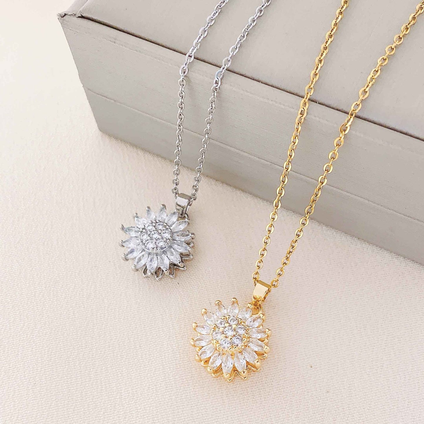 Women's Gold and Silver Spinning Sunflower Necklace – Stress Relief and Relaxing Jewelry