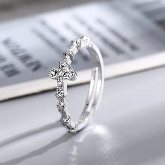 Women's Silver Cross Minimalist Fashion Ring with Diamond-like Sparkling Zircon