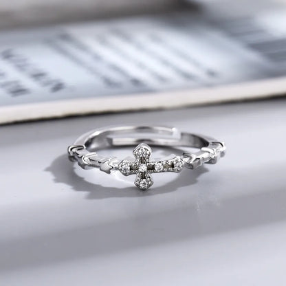 Women's Silver Cross Minimalist Fashion Ring with Diamond-like Sparkling Zircon